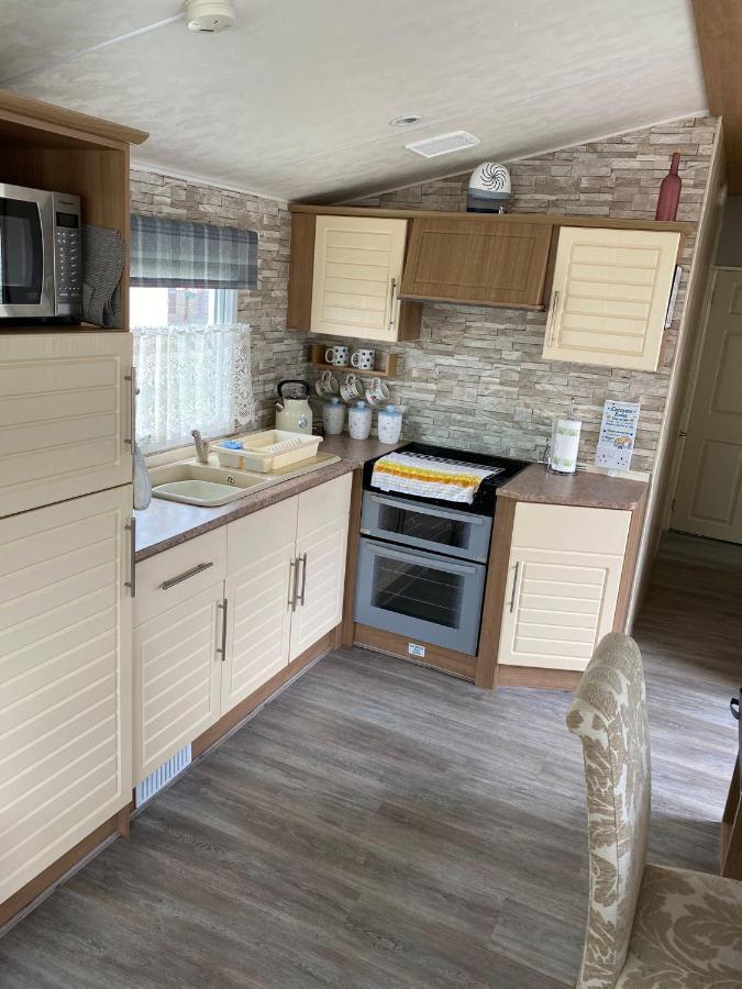 All Seasons Weavers Cottage Холмфирт Экстерьер фото